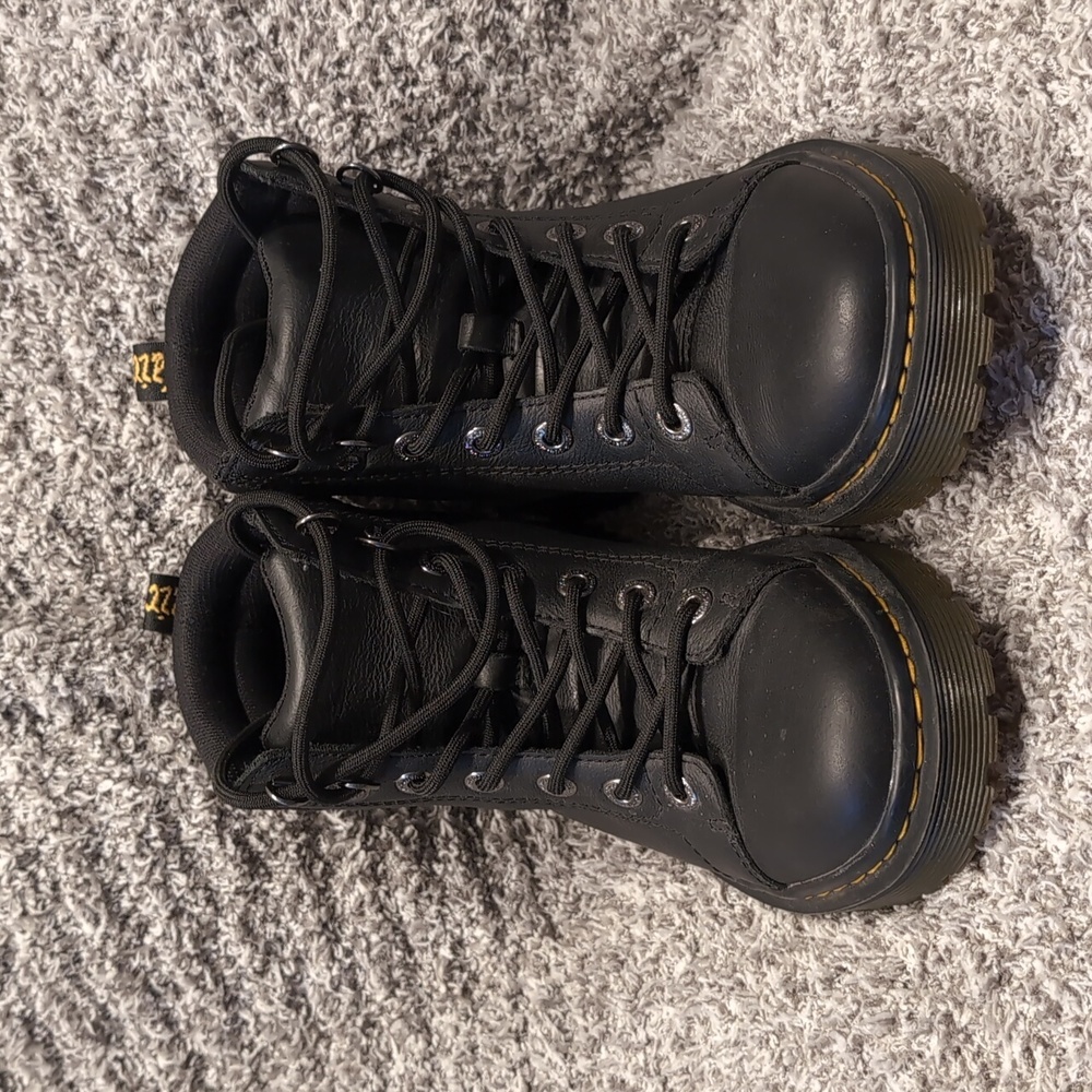 Dr Martens Faira sz. 7 Black boots - like new! - Picture 5 of 7